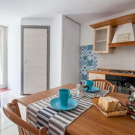 Del Centro Cir 19081005c217988 *